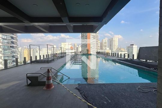 Área comum de kitnet/studio para alugar com 1 quarto, 33m² em Pinheiros, São Paulo