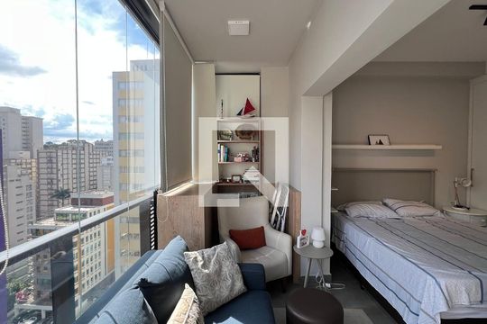 Varanda de kitnet/studio para alugar com 1 quarto, 33m² em Pinheiros, São Paulo