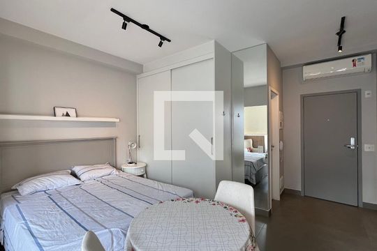 Studio de kitnet/studio para alugar com 1 quarto, 33m² em Pinheiros, São Paulo
