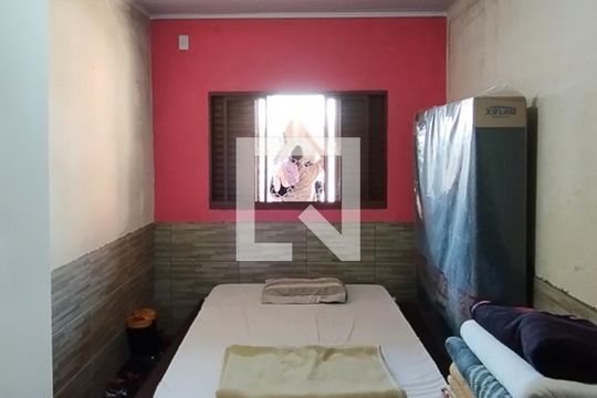 Quarto 1 de casa para alugar com 2 quartos, 58m² em Scharlau, São Leopoldo