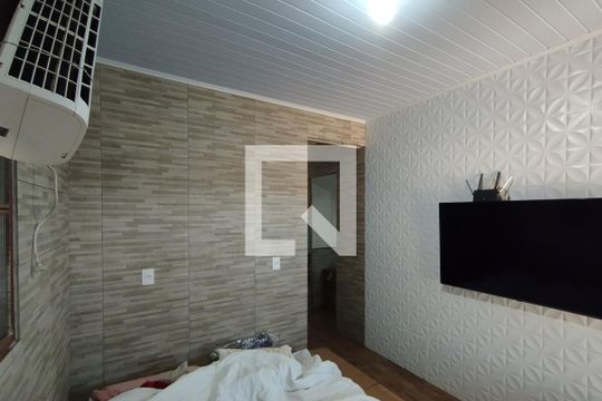 Sala de casa para alugar com 2 quartos, 58m² em Scharlau, São Leopoldo