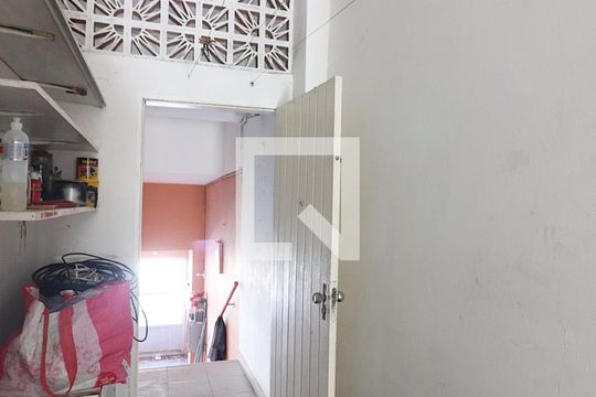 Área de Serviço de casa para alugar com 2 quartos, 214m² em Parque Sao Jose, São Bernardo do Campo