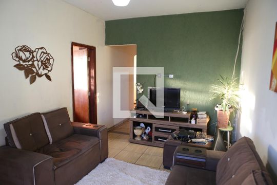 Sala de casa à venda com 4 quartos, 420m² em Água Branca, Contagem