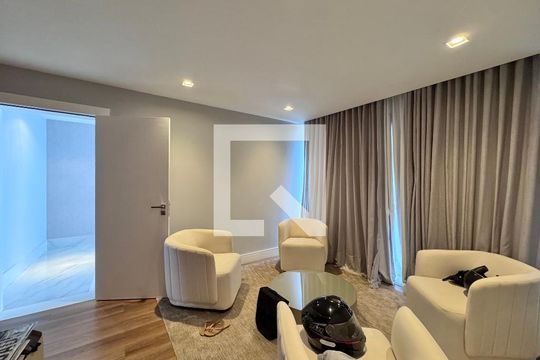 Sala de casa à venda com 5 quartos, 850m² em Barra da Tijuca, Rio de Janeiro