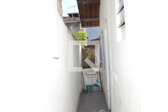 Área de Serviço de casa à venda com 3 quartos, 230m² em Goiânia, Belo Horizonte