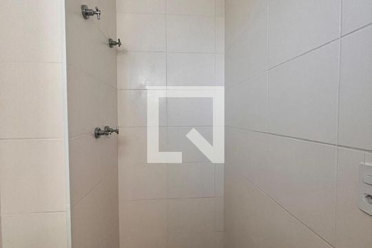 Banheiro da Suíte de apartamento à venda com 2 quartos, 65m² em Vila Industrial (campinas), Campinas