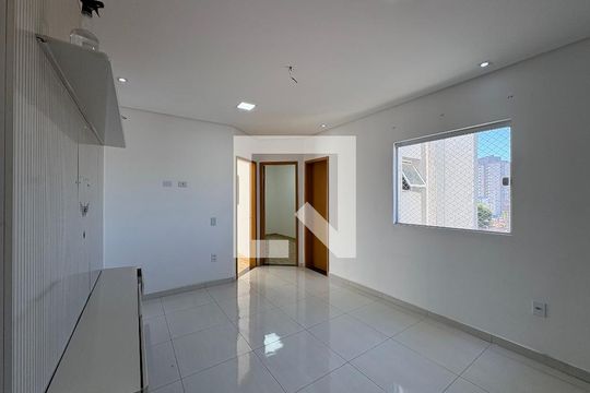 Sala de apartamento à venda com 2 quartos, 100m² em Parque Erasmo Assunção, Santo André