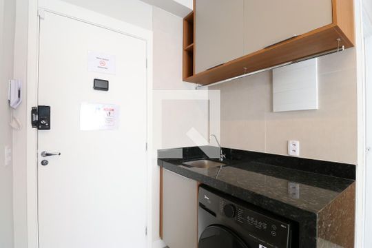 Cozinha e Área de Serviço de apartamento para alugar com 1 quarto, 25m² em Pompeia, São Paulo