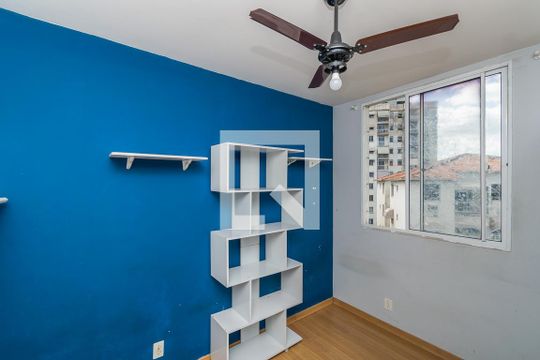 Quarto 1 de apartamento à venda com 2 quartos, 43m² em Parada de Lucas, Rio de Janeiro