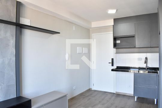 Sala/Cozinha de kitnet/studio à venda com 2 quartos, 34m² em Centro, Curitiba