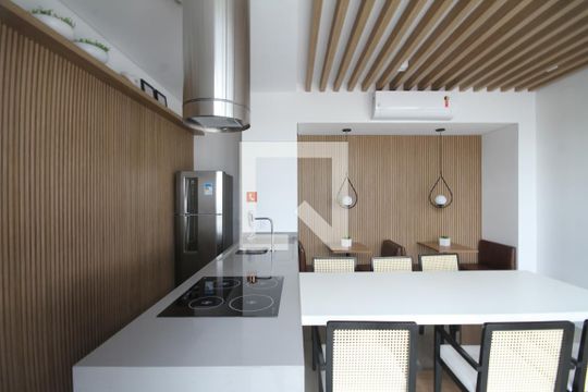 Área comum de kitnet/studio para alugar com 1 quarto, 27m² em Liberdade, São Paulo