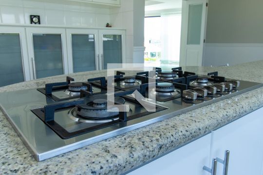 Cozinha de casa de condomínio para alugar com 5 quartos, 850m² em Parque Dom Henrique, Cotia