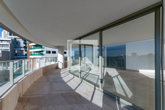 Varanda da Sala 1 de apartamento à venda com 4 quartos, 323m² em Santa Lúcia, Belo Horizonte