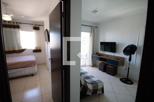 Sala de apartamento para alugar com 1 quarto, 72m² em Vila Assuncao, Praia Grande