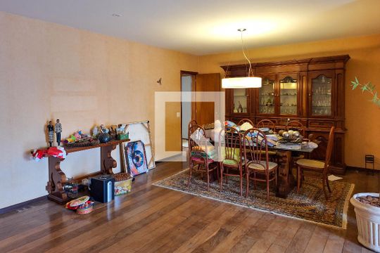 Sala de apartamento à venda com 4 quartos, 200m² em Icaraí, Niterói