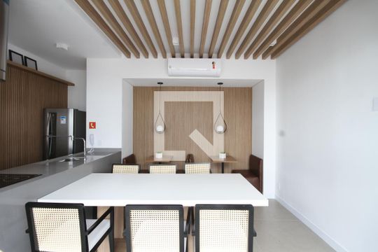 Área comum de kitnet/studio para alugar com 1 quarto, 27m² em Liberdade, São Paulo