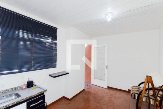 Sala 2 de casa à venda com 4 quartos, 127m² em Jardim Santa Francisca, Guarulhos