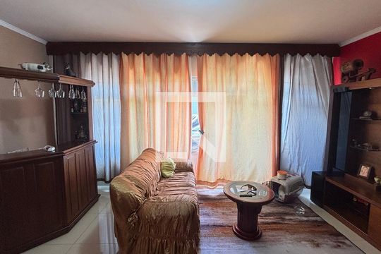 Sala de casa para alugar com 4 quartos, 209m² em Parque Erasmo Assunção, Santo André