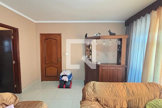 Sala de casa para alugar com 4 quartos, 209m² em Parque Erasmo Assunção, Santo André