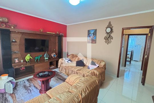 Sala de casa para alugar com 4 quartos, 209m² em Parque Erasmo Assunção, Santo André