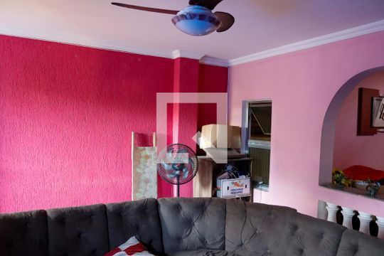 Sala de casa à venda com 4 quartos, 151m² em São Pedro, Osasco