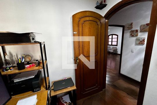 Escritório de casa para alugar com 6 quartos, 500m² em Gopouva, Guarulhos