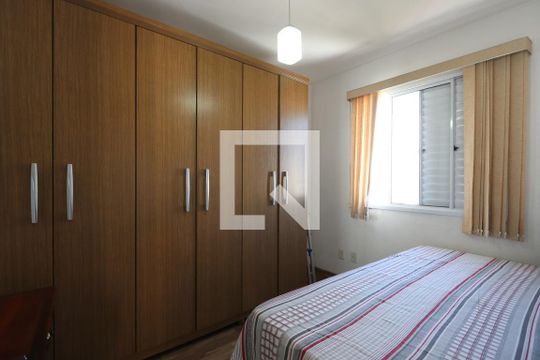 Quarto 2 de apartamento para alugar com 2 quartos, 50m² em Vila Antonieta, São Paulo