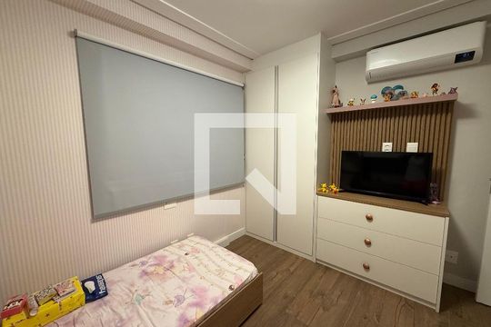 Quarto 2 de apartamento para alugar com 2 quartos, 110m² em Cambuí, Campinas