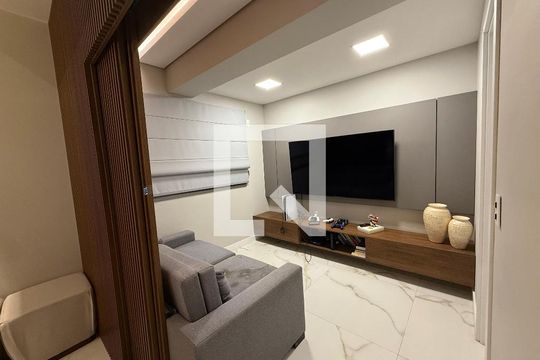 Sala de apartamento para alugar com 2 quartos, 110m² em Cambuí, Campinas
