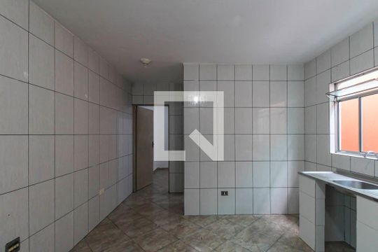 Kitnet de kitnet/studio para alugar com 1 quarto, 38m² em Jardim Paraguacu, São Paulo