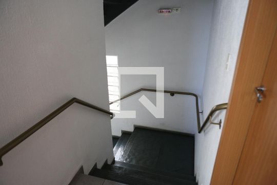 Área comum de apartamento para alugar com 2 quartos, 46m² em Califórnia, Contagem