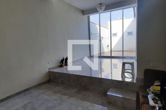 Sala de casa para alugar com 3 quartos, 140m² em Penha de França, São Paulo
