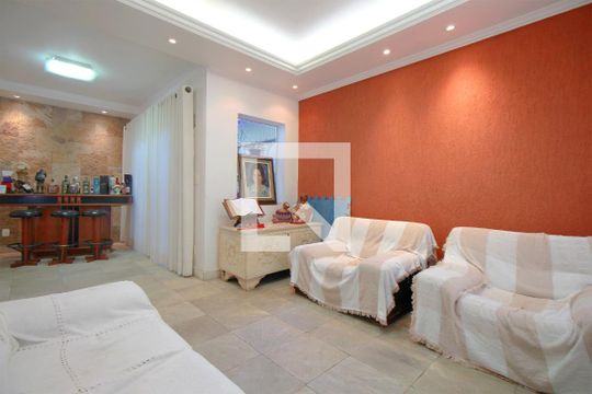 Sala de casa à venda com 5 quartos, 357m² em Esplanada, Belo Horizonte
