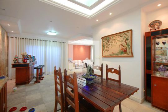 Sala de Jantar de casa à venda com 5 quartos, 357m² em Esplanada, Belo Horizonte