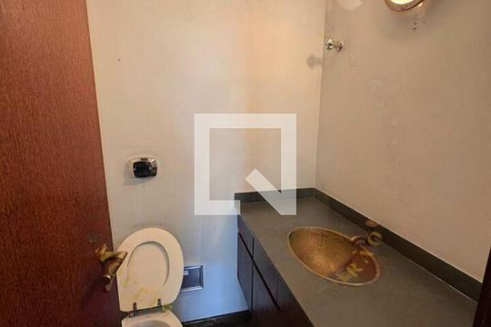 Apartamento para alugar com 3 quartos, 230m² em Vila Morumbi, São Paulo