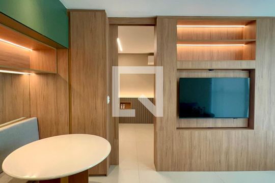 Sala de kitnet/studio para alugar com 1 quarto, 37m² em Pinheiros, São Paulo