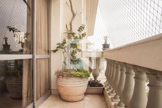Varanda da Sala 1 de apartamento à venda com 3 quartos, 220m² em Vila Clementino, São Paulo