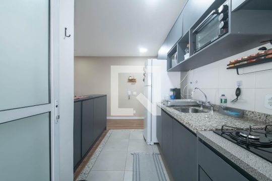 Cozinha de apartamento à venda com 2 quartos, 67m² em Vila Água Funda, São Paulo