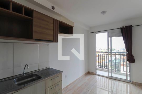 Sala/Cozinha de apartamento para alugar com 1 quarto, 27m² em Vila Tolstoi, São Paulo