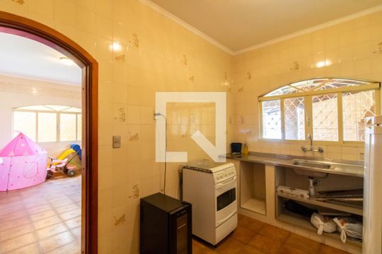 Área comum de casa à venda com 5 quartos, 500m² em Vila Galvão, Guarulhos
