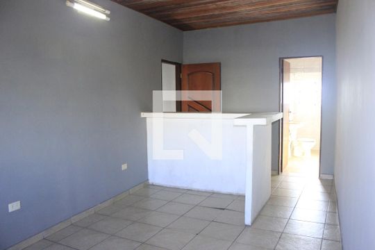 Suíte de casa para alugar com 2 quartos, 250m² em Jardim Presidente Dutra, Guarulhos