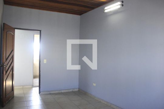Quarto de casa para alugar com 2 quartos, 250m² em Jardim Presidente Dutra, Guarulhos
