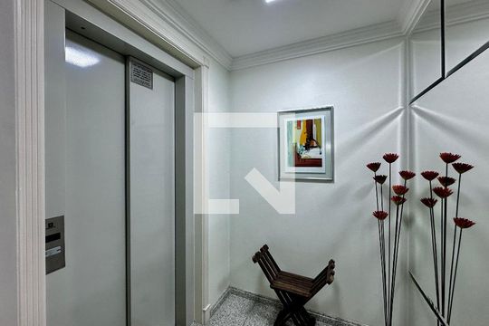 Hall Social Apartamento de apartamento à venda com 4 quartos, 323m² em Parque Colonial, São Paulo