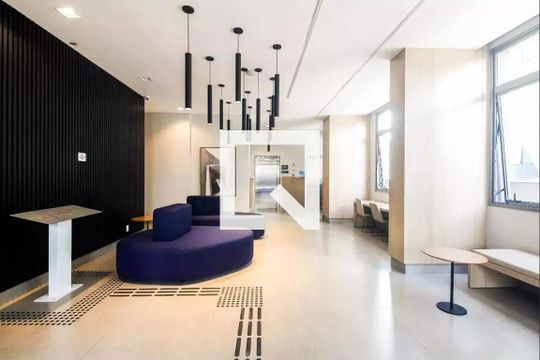 Hall social de kitnet/studio para alugar com 1 quarto, 27m² em Vila Matilde, São Paulo