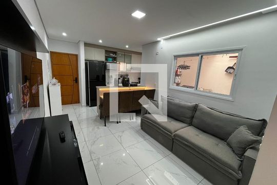 Sala de apartamento à venda com 2 quartos, 56m² em Vila Amabile Pezzolo, Santo André