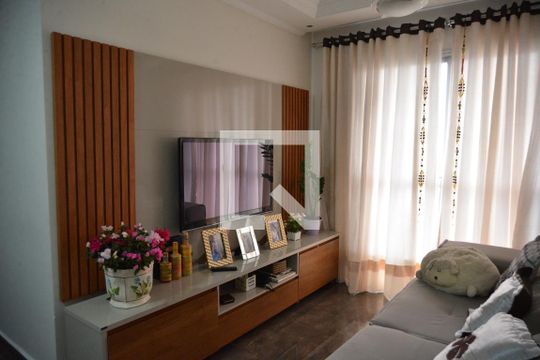 Sala de apartamento à venda com 3 quartos, 70m² em Vila Bela Vista, Santo André