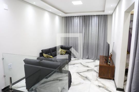 Sala de casa à venda com 3 quartos, 137m² em Diamante, Belo Horizonte