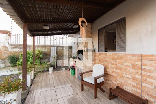 Casa à venda com 2 quartos, 50m² em Niterói, Canoas