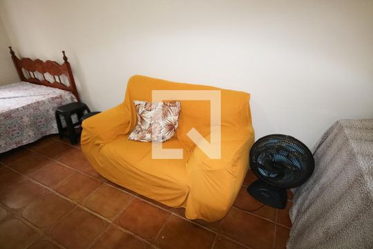 Studio de kitnet/studio para alugar com 1 quarto, 45m² em Guilhermina, Praia Grande