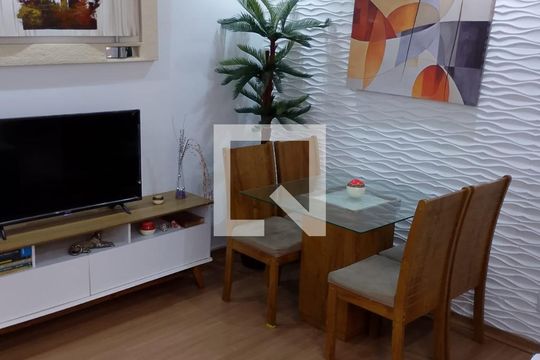 Sala de apartamento para alugar com 2 quartos, 60m² em Lidici (Justinópolis), Ribeirão das Neves